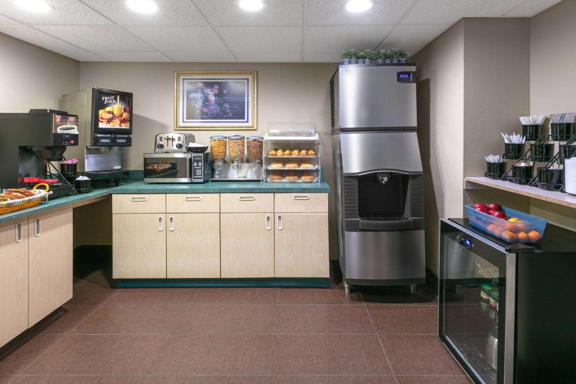 Travelodge By Wyndham Arlington/Dallas Area Eksteriør bilde