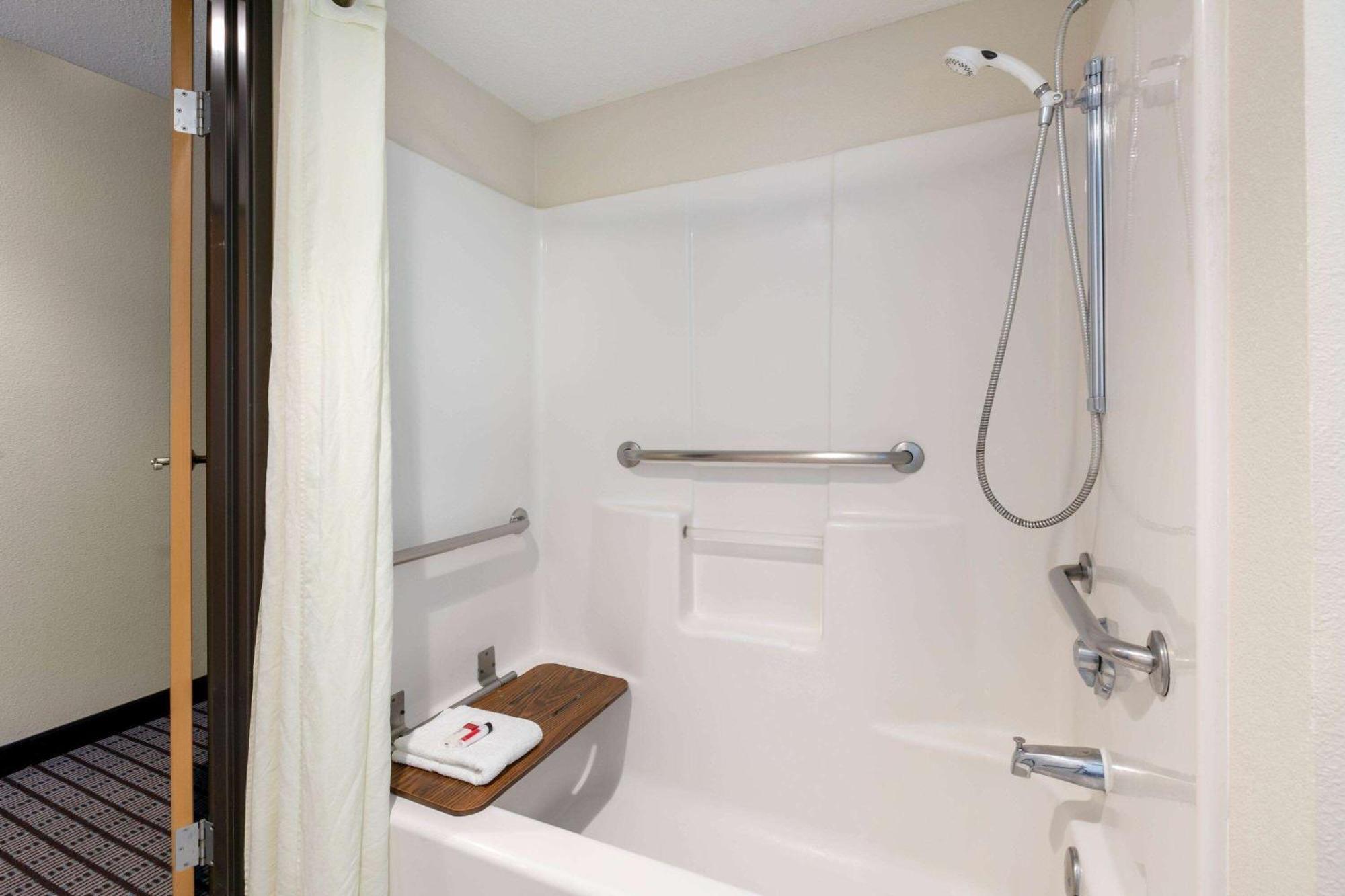 Travelodge By Wyndham Arlington/Dallas Area Eksteriør bilde