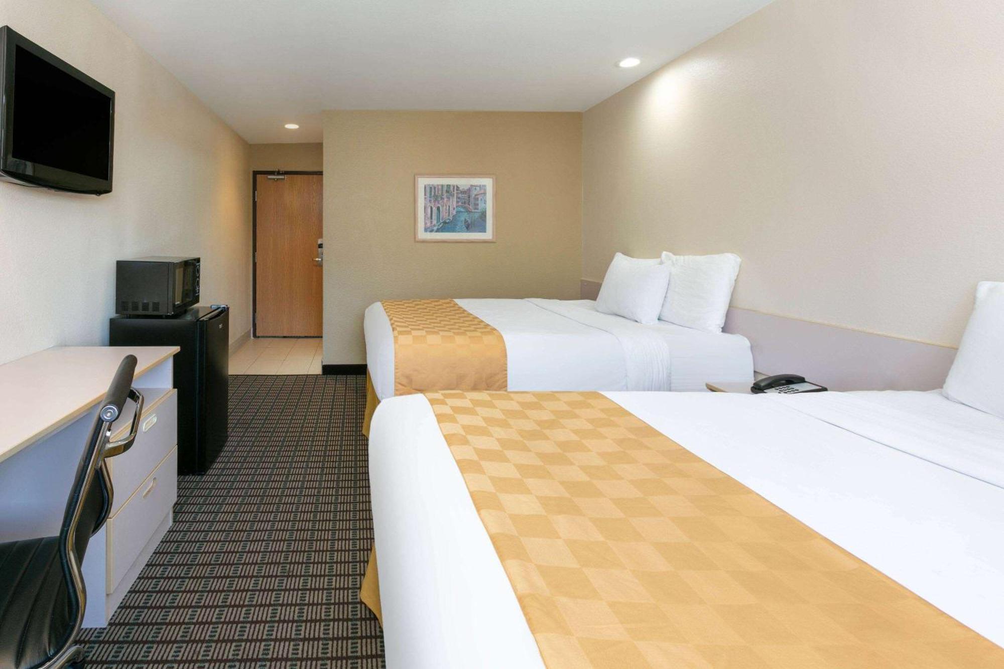 Travelodge By Wyndham Arlington/Dallas Area Eksteriør bilde