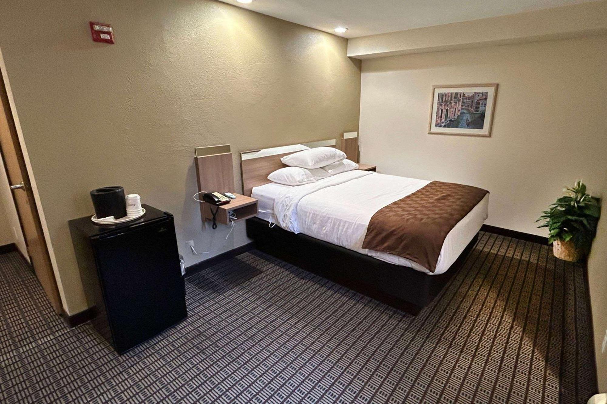 Travelodge By Wyndham Arlington/Dallas Area Eksteriør bilde