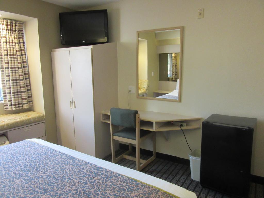 Travelodge By Wyndham Arlington/Dallas Area Eksteriør bilde