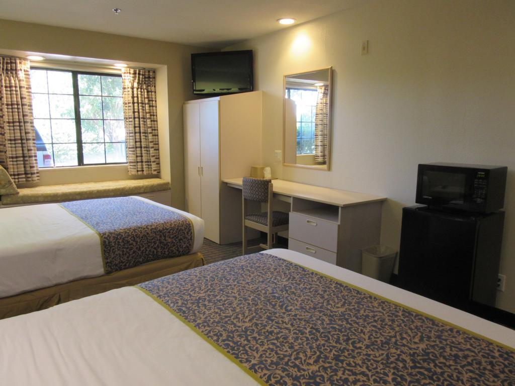 Travelodge By Wyndham Arlington/Dallas Area Eksteriør bilde